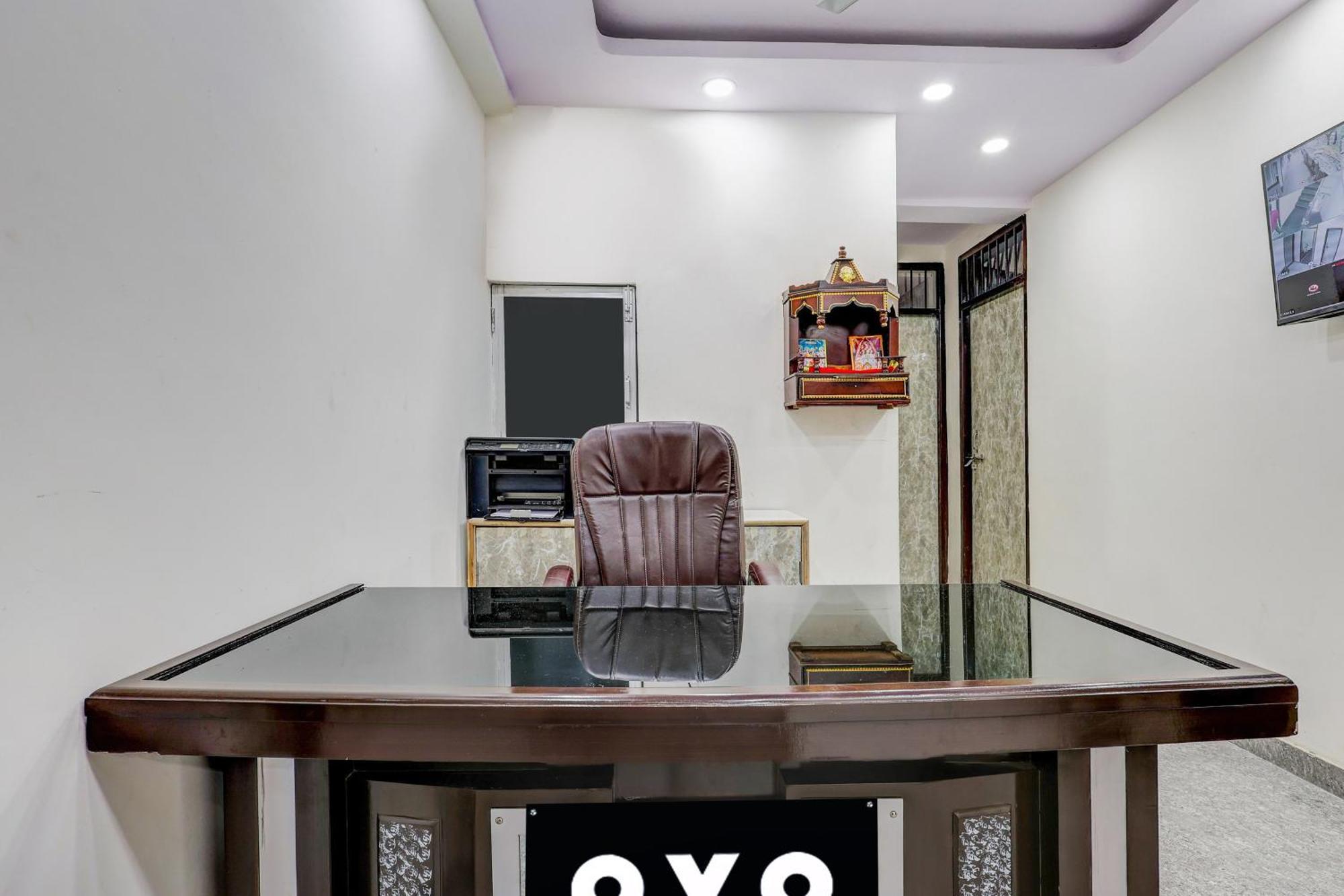 Hotel O Govind Residency ニューデリー エクステリア 写真