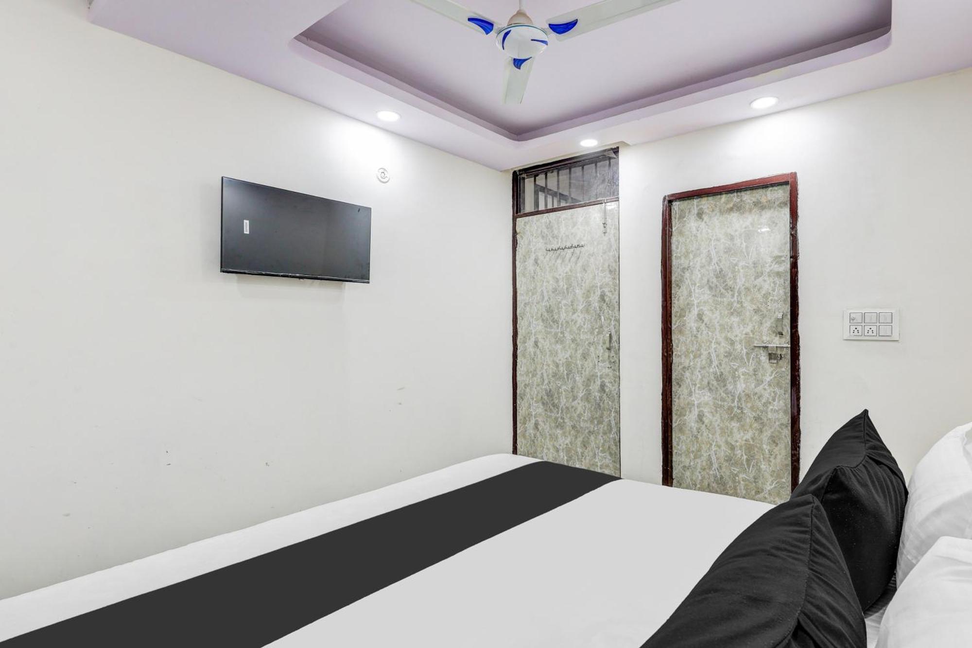 Hotel O Govind Residency ニューデリー エクステリア 写真